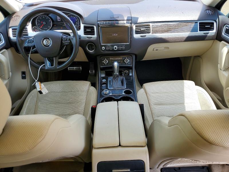 Продаж на аукціоні авто 2017 Volkswagen Touareg, vin: WVGGF7BP6HD005915, номер лоту: 63697076