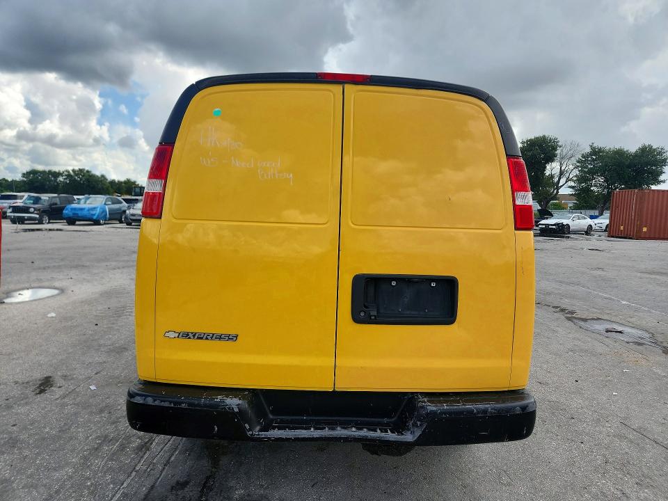 2021 Chevrolet Express G2500 მანქანა იყიდება აუქციონზე, vin: 1GCWGAFP2M1167427, აუქციონის ნომერი: 66981226