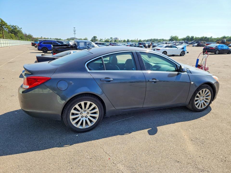 64237306 :رقم المزاد ، 2G4GS5EC7B9178839 vin ، 2011 Buick Regal مزاد بيع
