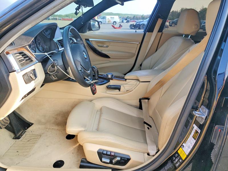 64261586 :رقم المزاد ، WBA8E3C56GK503475 vin ، 2016 Bmw 328 مزاد بيع
