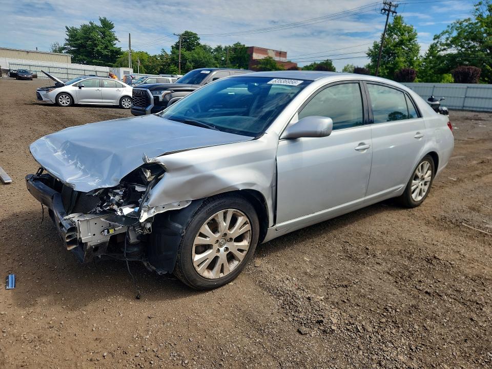 63536956 :رقم المزاد ، 4T1BK36B69U342812 vin ، 2009 Toyota Avalon مزاد بيع