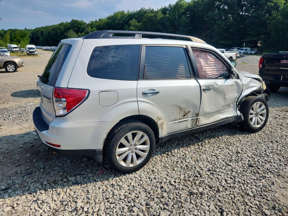 64772876 :رقم المزاد ، JF2SHAFC8BH735274 vin ، 2011 Subaru Forester مزاد بيع