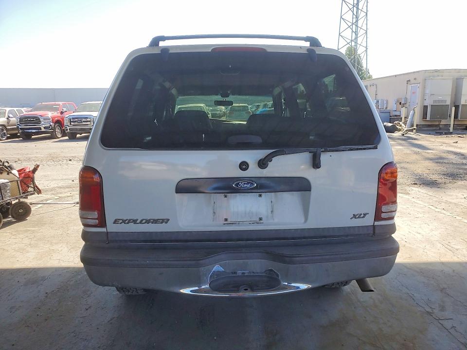 Продажа на аукционе авто 2000 Ford Explorer, vin: 1FMZU73E1YZC43038, номер лота: 64232236