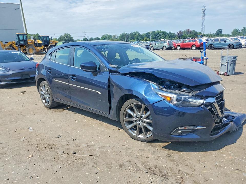 Aukcja sprzedaży 2018 Mazda 3, vin: 3MZBN1M31JM253585, numer aukcji: 64988486