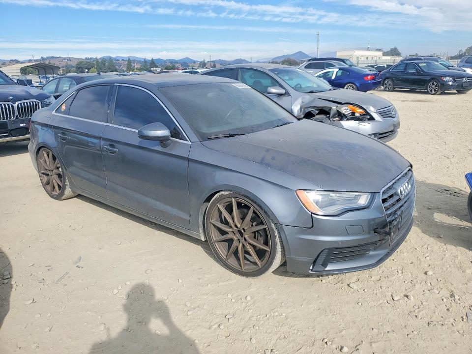 66297636 :رقم المزاد ، WAUEFGFF8F1076901 vin ، 2015 Audi A3 مزاد بيع