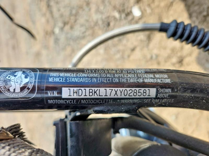 65951116 :رقم المزاد ، 1HD1BKL17XY028581 vin ، 1999 Harley-davidson Fxst مزاد بيع