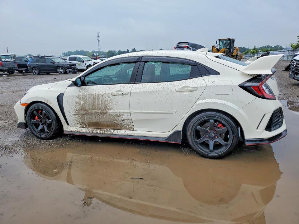 2018 Honda Civic მანქანა იყიდება აუქციონზე, vin: SHHFK8G30JU300500, აუქციონის ნომერი: 66220206