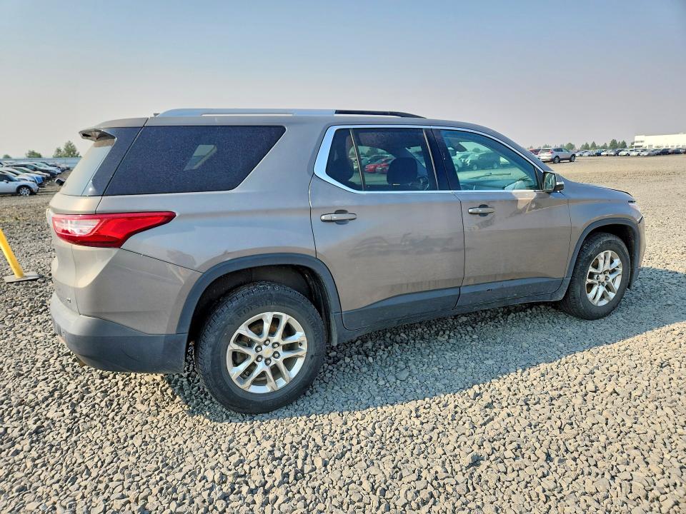 Продаж на аукціоні авто 2018 Chevrolet Traverse, vin: 1GNEVGKW9JJ130735, номер лоту: 63933796