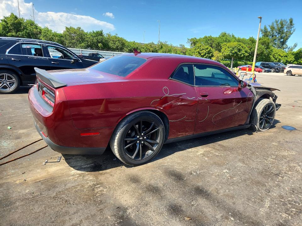 64482906 :رقم المزاد ، 2C3CDZAG1JH116570 vin ، 2018 Dodge Challenger مزاد بيع