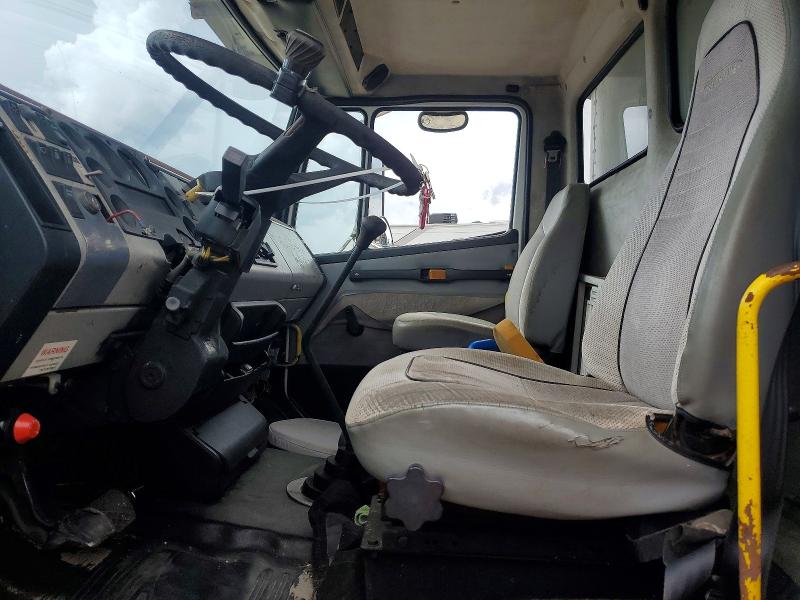 Продаж на аукціоні авто 1998 Frht - Freightliner Chassis, vin: 1FV6HLAC3WH922077, номер лоту: 65191706