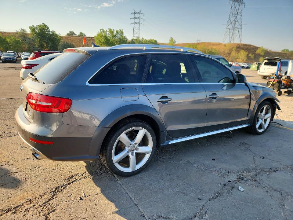 63496986 :رقم المزاد ، WA1UFAFL6FA111415 vin ، 2015 Audi A4 Allroad مزاد بيع