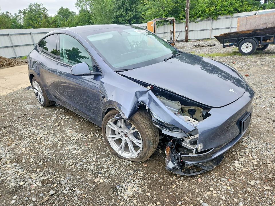 Продажа на аукционе авто 2023 Tesla Model Y, vin: 7SAYGDEE2PF892258, номер лота: 64297156
