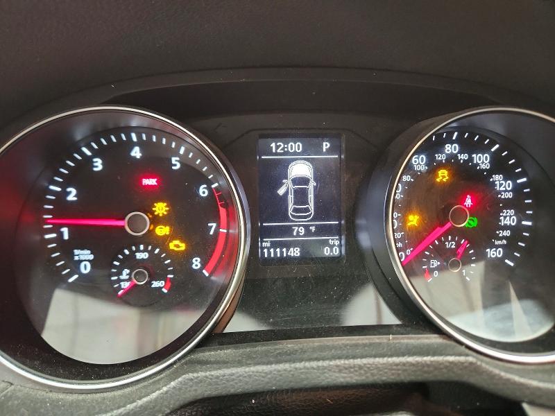 66071006 :رقم المزاد ، 1VWAT7A38HC045238 vin ، 2017 Volkswagen Passat مزاد بيع
