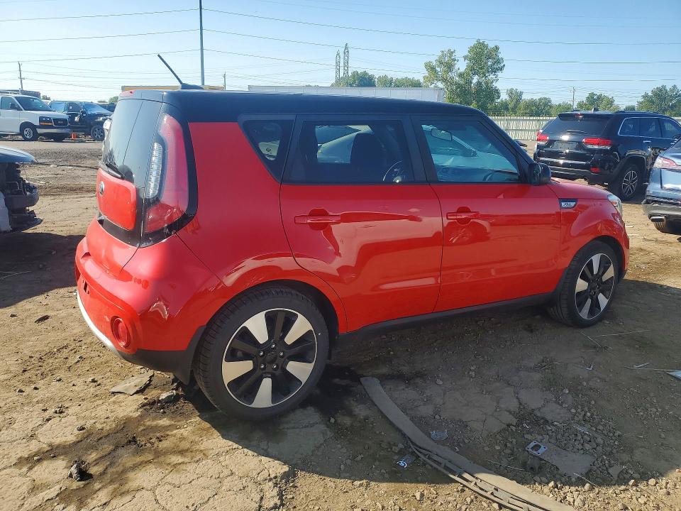 2018 Kia Soul მანქანა იყიდება აუქციონზე, vin: KNDJP3A5XJ7556739, აუქციონის ნომერი: 63687096