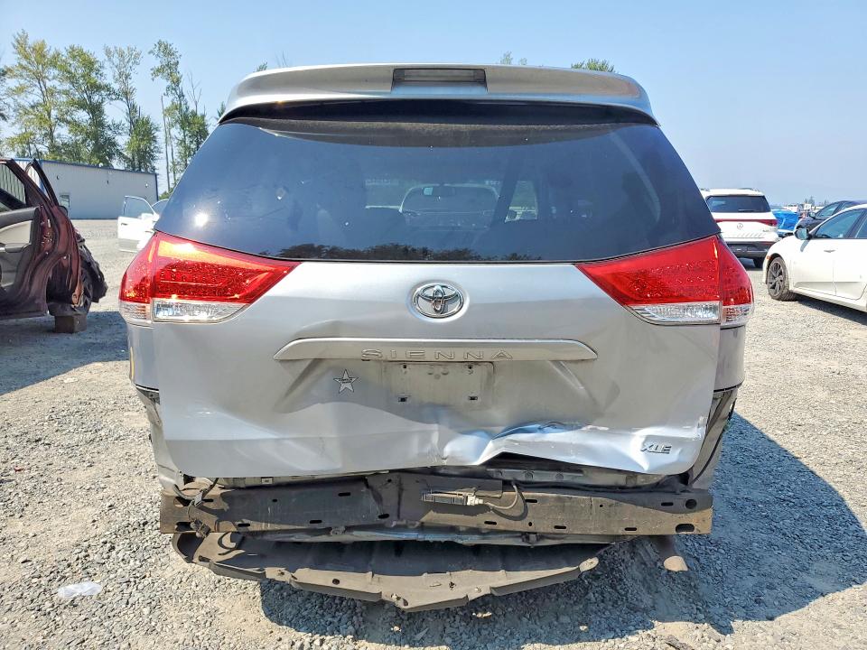 Aukcja sprzedaży 2014 Toyota Sienna, vin: 5TDYK3DC3ES463550, numer aukcji: 64284426