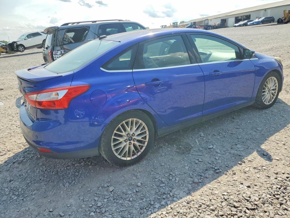 2014 Ford Focus მანქანა იყიდება აუქციონზე, vin: 1FADP3J27EL232444, აუქციონის ნომერი: 63845766