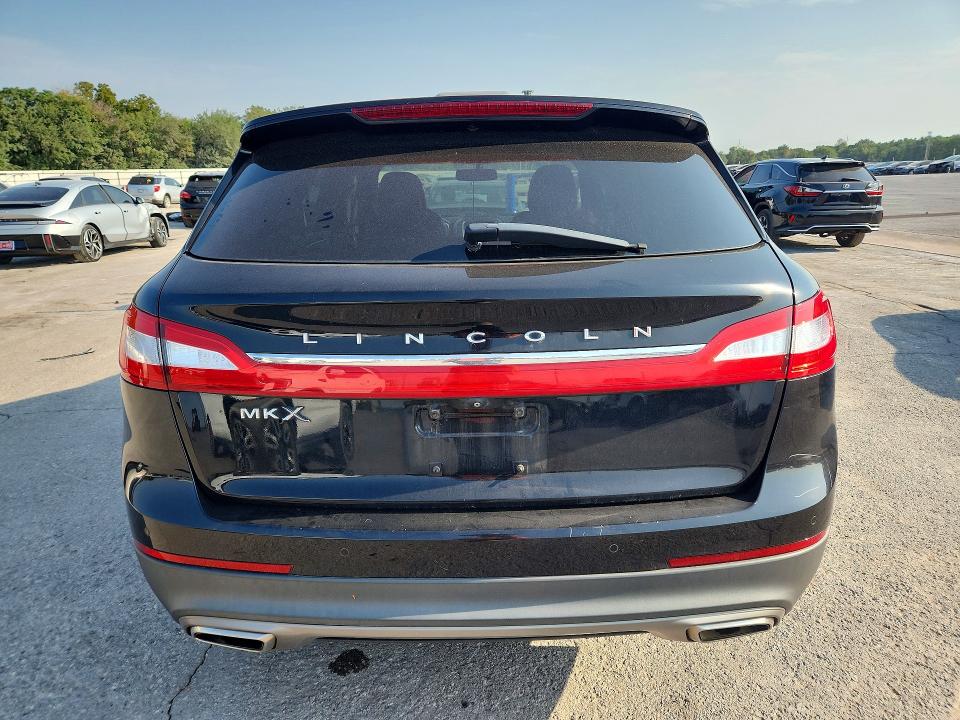61884006 :رقم المزاد ، 2LMPJ6LR2HBL29625 vin ، 2017 Lincoln Mkx مزاد بيع