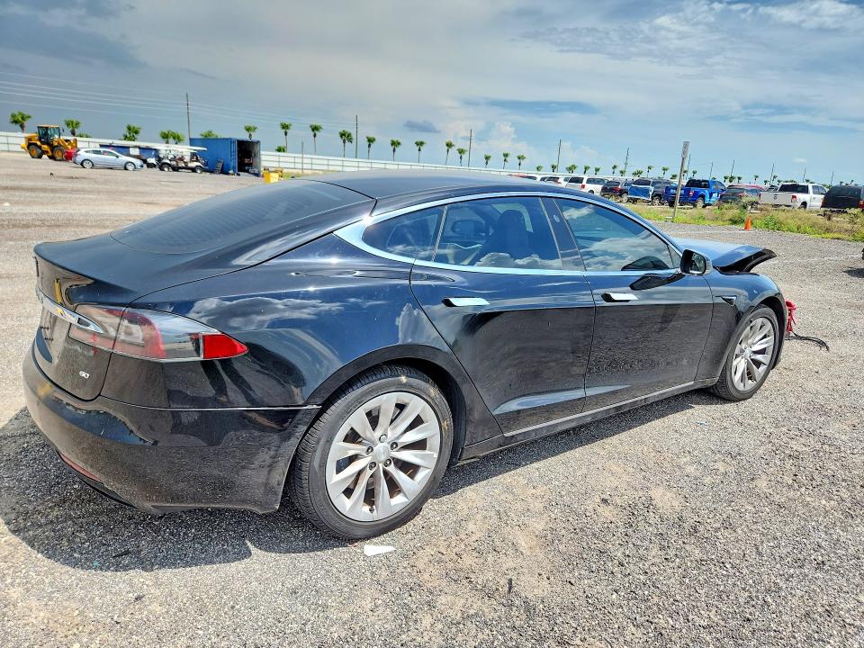 Aukcja sprzedaży 2017 Tesla Model S, vin: 5YJSA1E13HF184585, numer aukcji: 66569356
