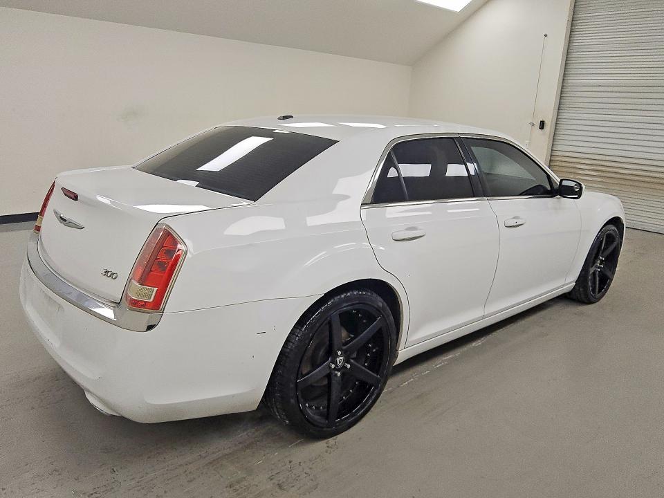 Aukcja sprzedaży 2014 Chrysler 300, vin: 2C3CCAAG1EH105756, numer aukcji: 64722856