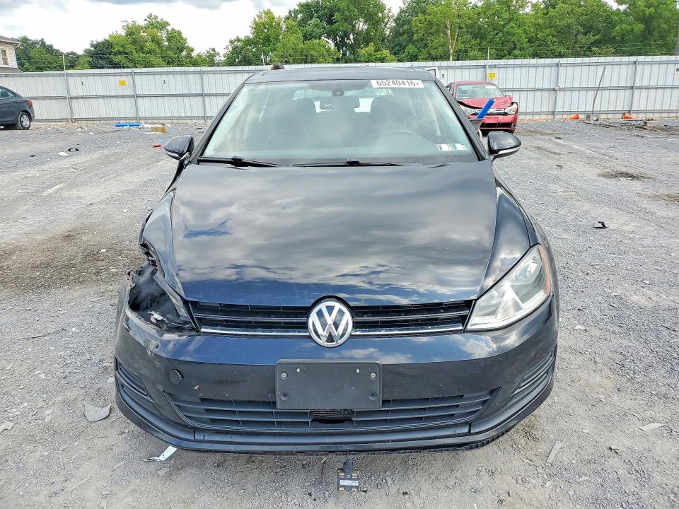 65240416 :رقم المزاد ، 3VW217AU4HM027921 vin ، 2017 Volkswagen Golf مزاد بيع