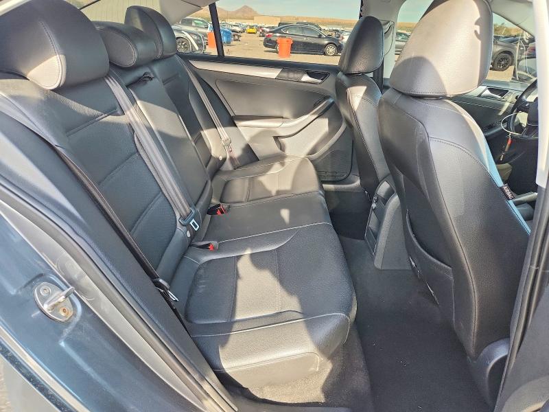 Продажа на аукционе авто 2017 Volkswagen Jetta, vin: 3VWDB7AJ8HM270708, номер лота: 64980176