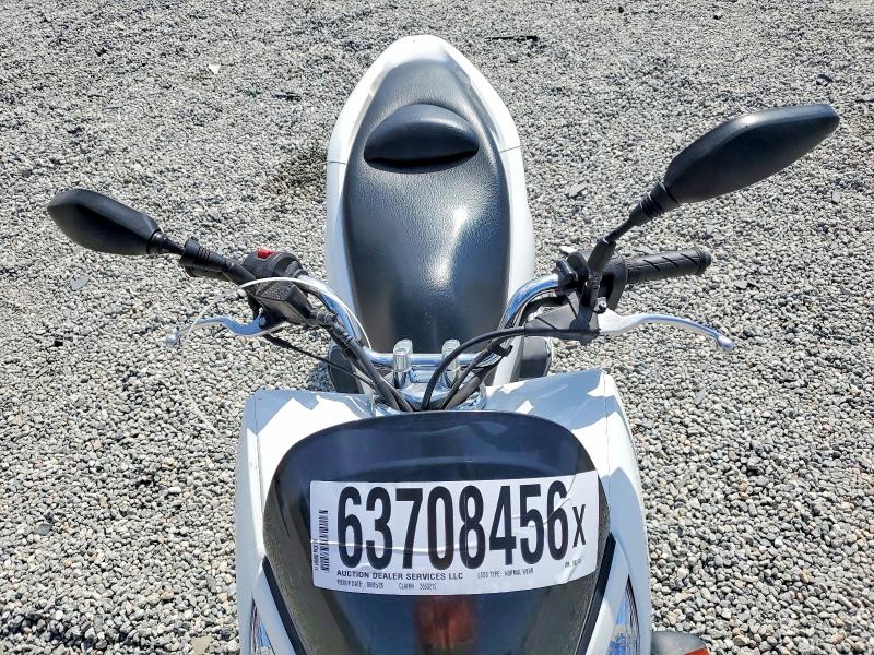 63708456 :رقم المزاد ، MLHJF2801B5002765 vin ، 2011 Honda Pcx مزاد بيع