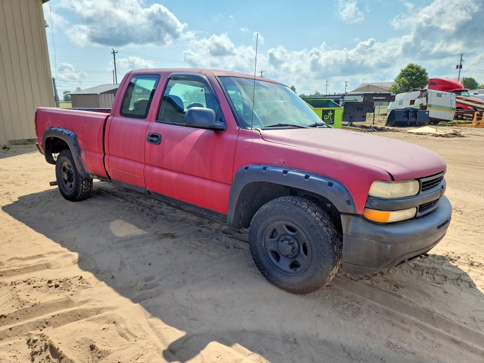2002 Chevrolet Silverado მანქანა იყიდება აუქციონზე, vin: 2GCEK19T821311573, აუქციონის ნომერი: 63908376