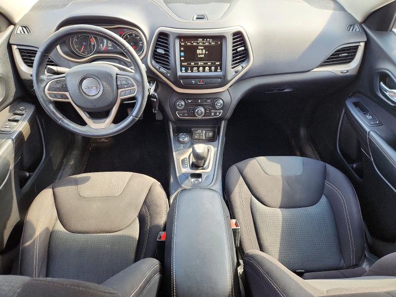 66003296 :رقم المزاد ، 1C4PJMCB6HW555852 vin ، 2017 Jeep Cherokee مزاد بيع