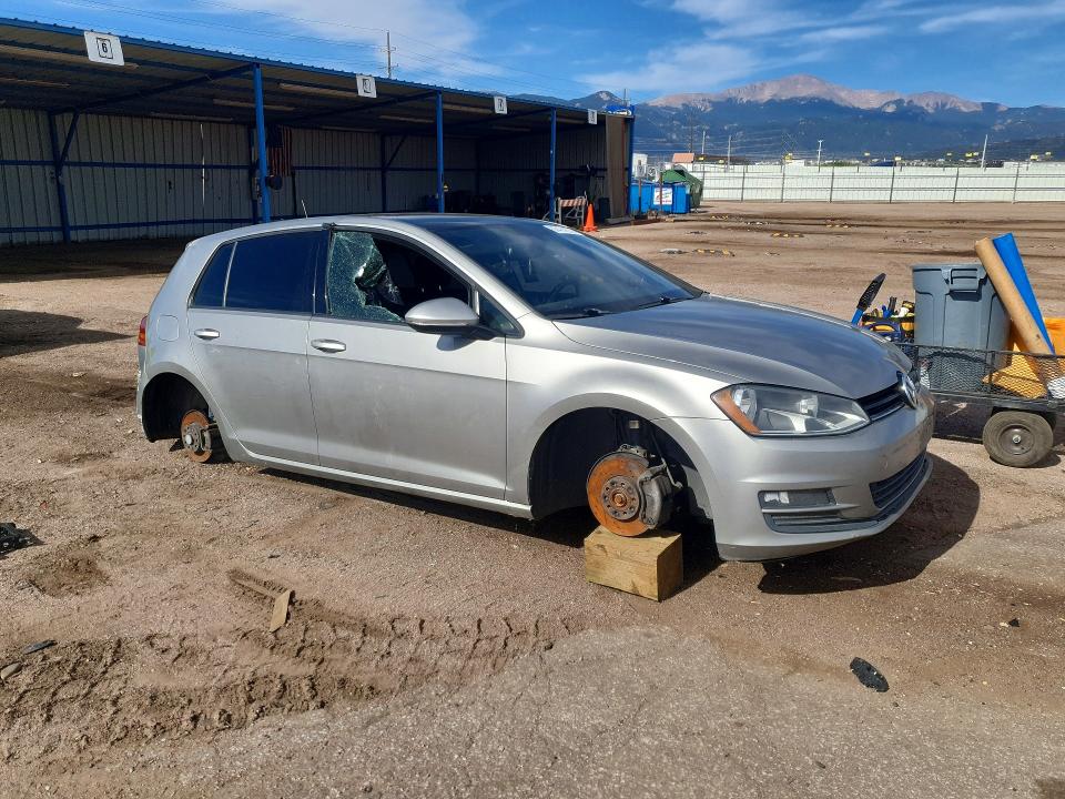 Продажа на аукционе авто 2015 Volkswagen Golf, vin: 3VW217AU1FM014573, номер лота: 65474276