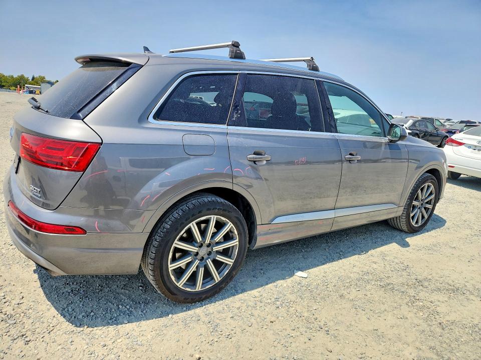 63299116 :رقم المزاد ، WA1LAAF73JD000910 vin ، 2018 Audi Q7 مزاد بيع