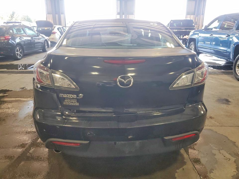 64761356 :رقم المزاد ، JM1BL1VF8B1456408 vin ، 2011 Mazda 3 مزاد بيع