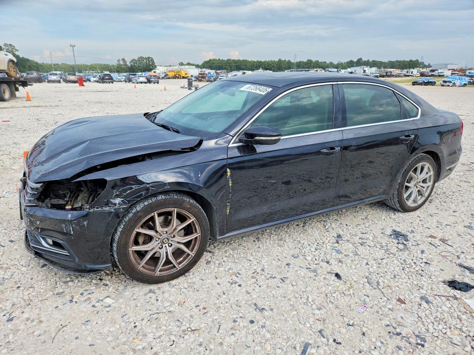 67268406 :رقم المزاد ، 1VWBA7A34JC009434 vin ، 2018 Volkswagen Passat مزاد بيع