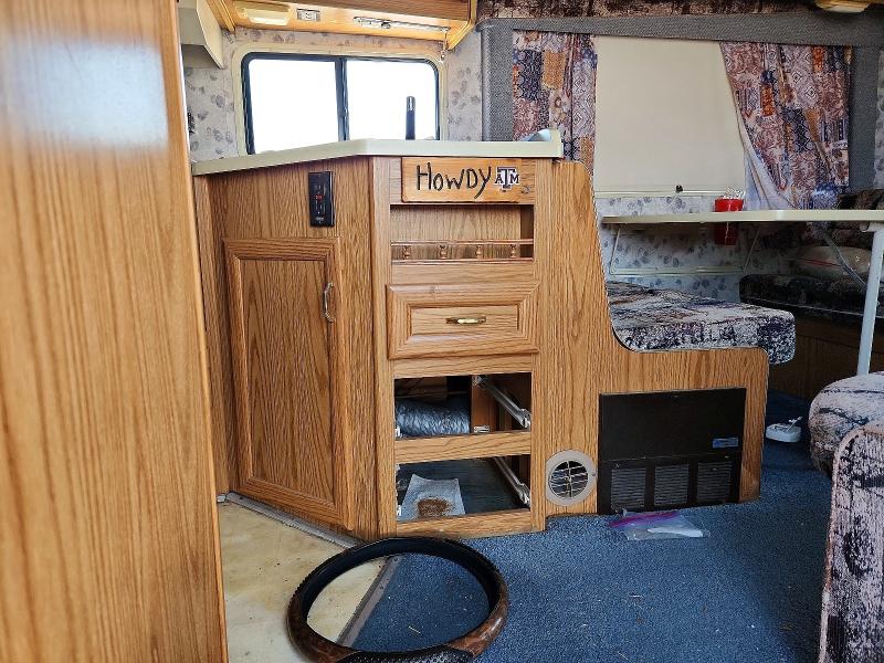 61712996 :رقم المزاد ، 1FDKE30G3THA44827 vin ، 1996 Ford Econoline مزاد بيع