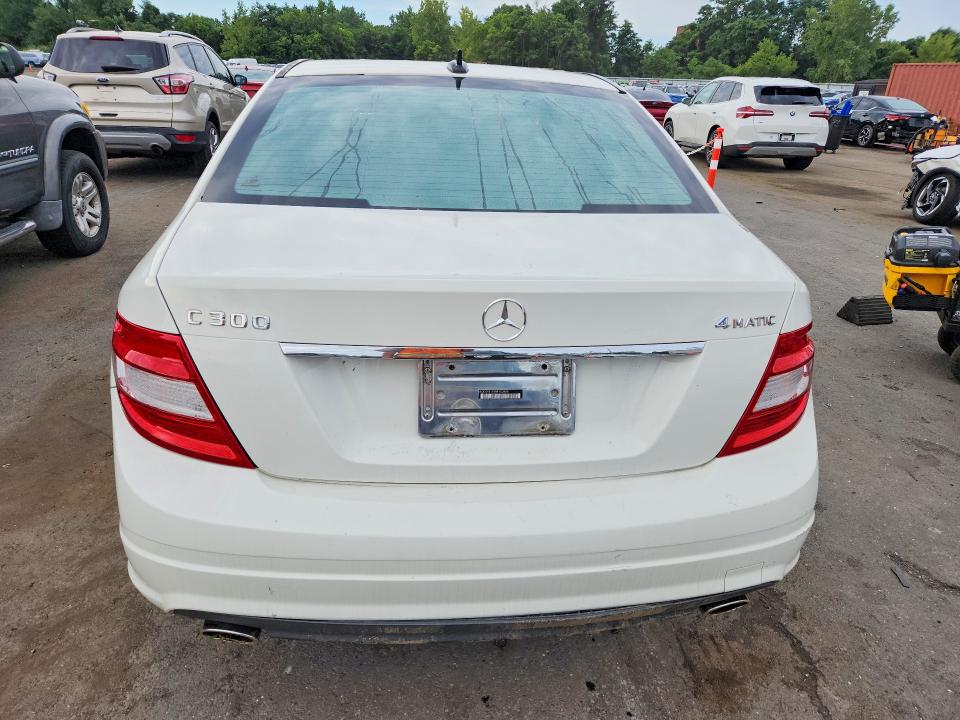 63511716 :رقم المزاد ، WDDGF81X98F103486 vin ، 2008 Mercedes-benz C مزاد بيع