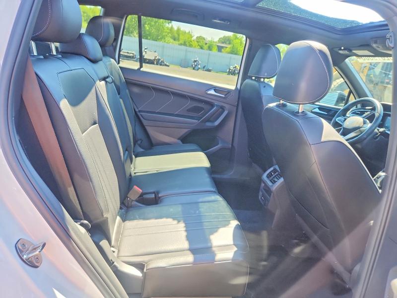 62019006 :رقم المزاد ، 3VV8B7AX9NM057840 vin ، 2022 Volkswagen Tiguan مزاد بيع