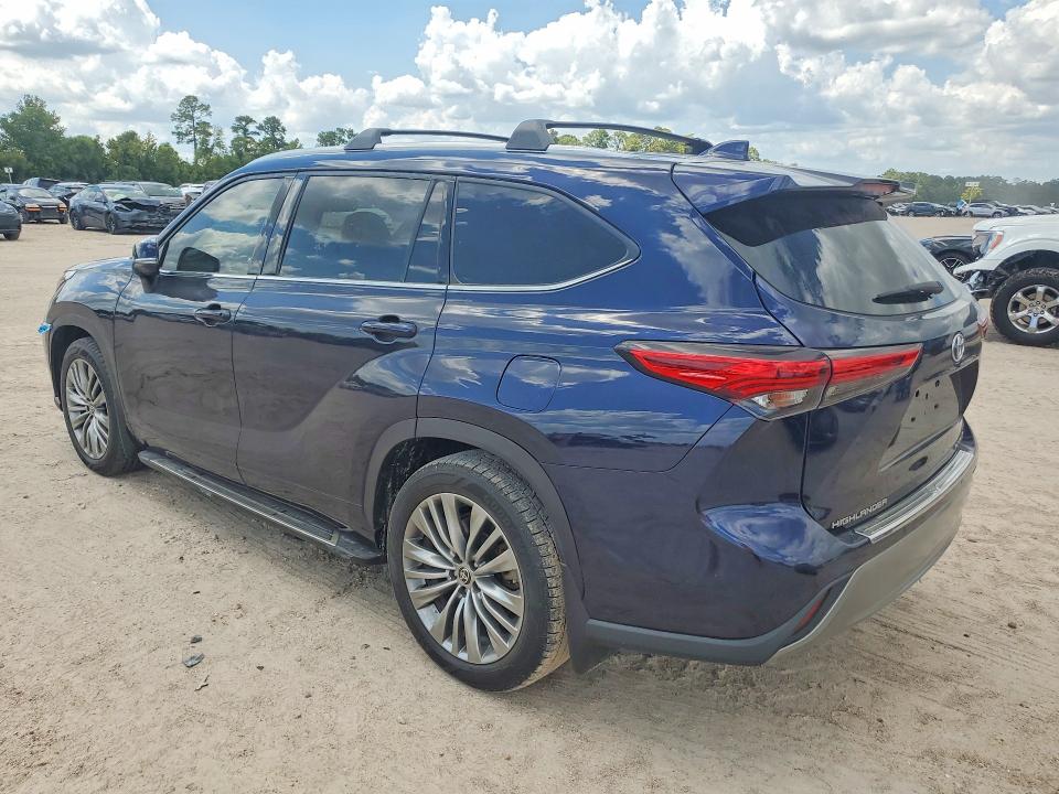 2021 Toyota Highlander მანქანა იყიდება აუქციონზე, vin: 5TDFARAH7MS008597, აუქციონის ნომერი: 64389326
