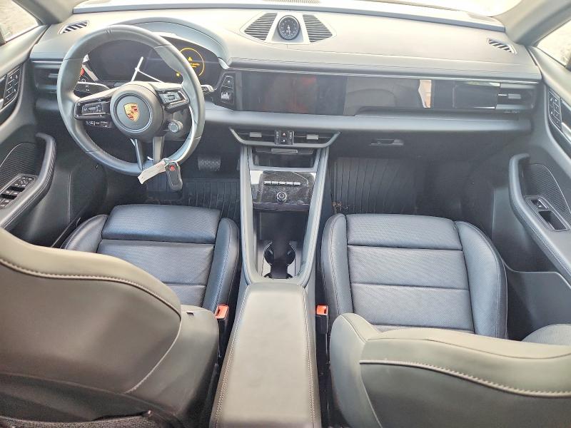 65736866 :رقم المزاد ، WP1AA2XA1SL000355 vin ، 2025 Porsche Macan مزاد بيع