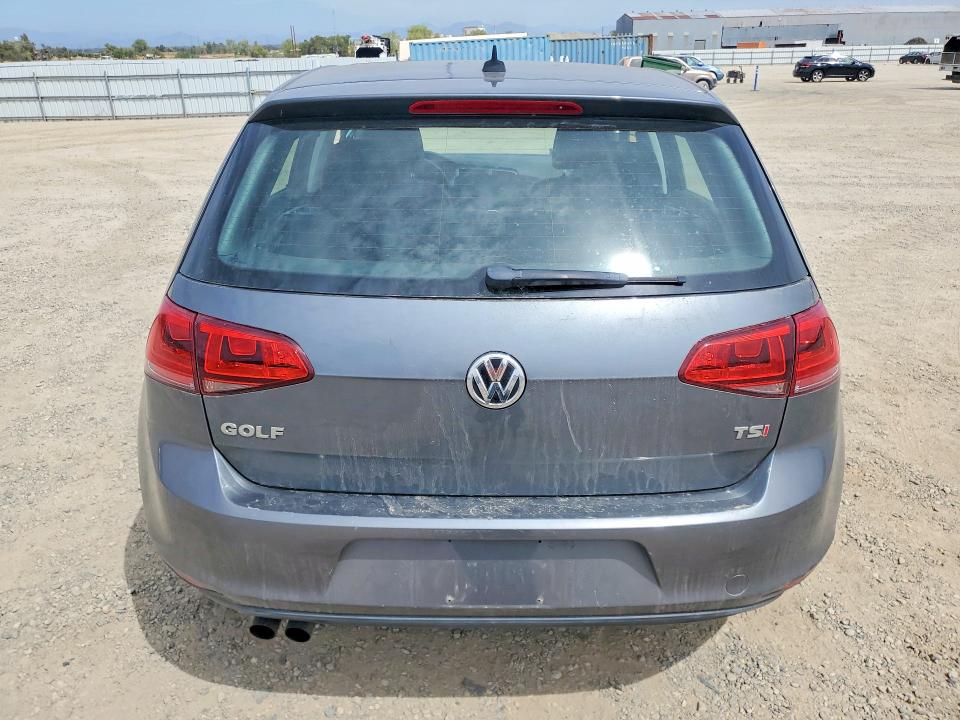 65518216 :رقم المزاد ، 3VW217AU2HM028341 vin ، 2017 Volkswagen Golf مزاد بيع