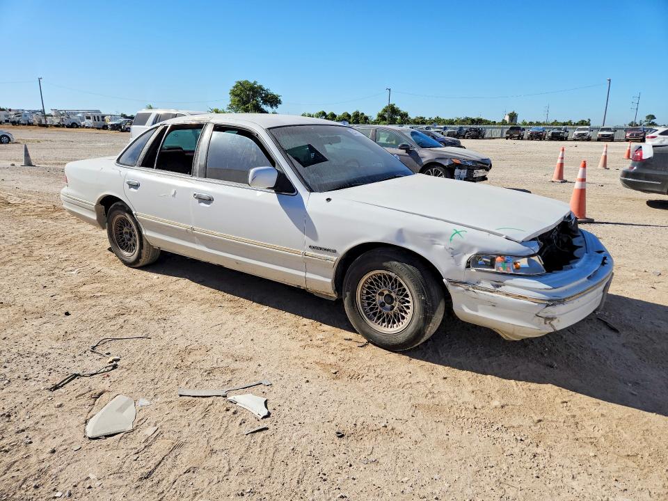 Продажа на аукционе авто 1993 Ford Crown Victoria, vin: 2FALP74W5PX191402, номер лота: 65378236