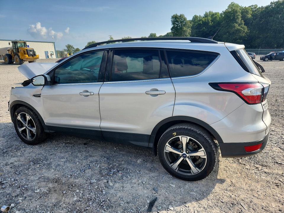 65078636 :رقم المزاد ، 1FMCU0HD2JUD25845 vin ، 2018 Ford Escape مزاد بيع