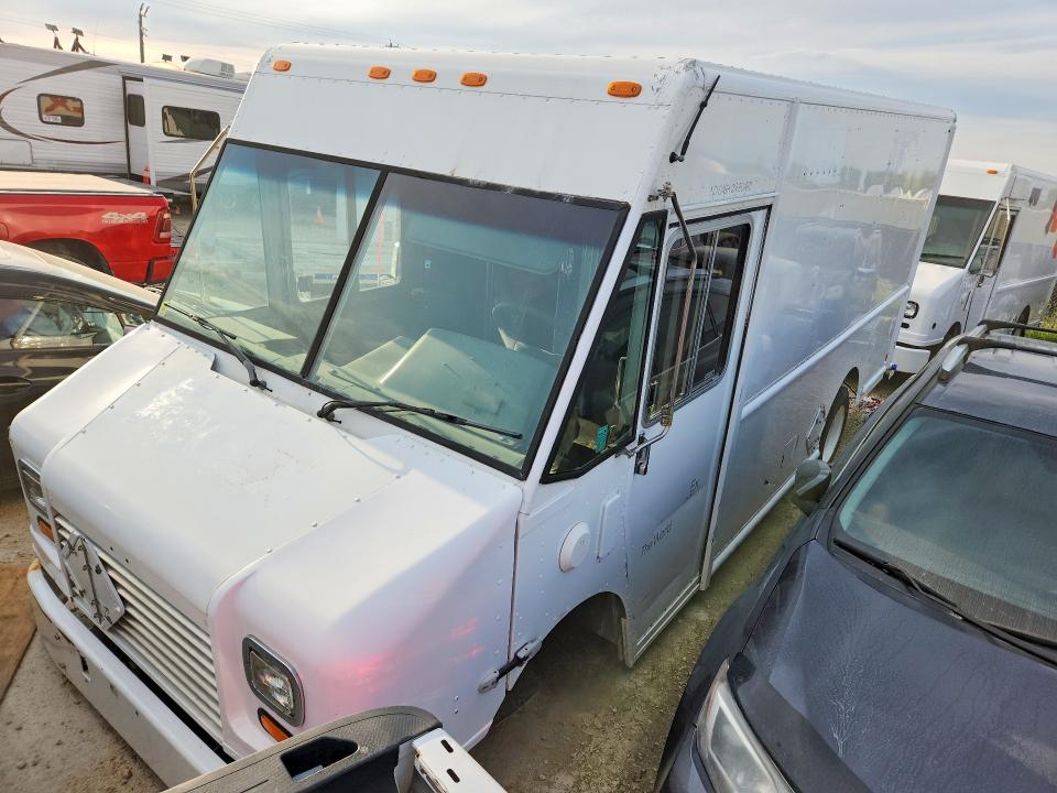 53751796 :رقم المزاد ، 4UZAANDU59CAF1883 vin ، 2009 Freightliner Chassis مزاد بيع