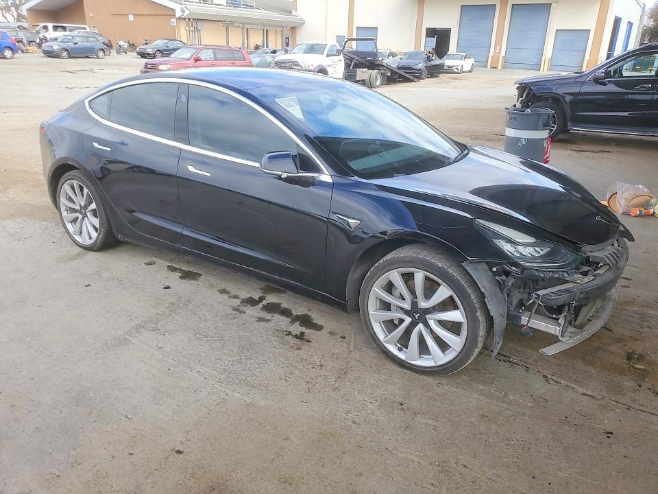 Продаж на аукціоні авто 2019 Tesla Model 3, vin: 5YJ3E1EB2KF408468, номер лоту: 64704336