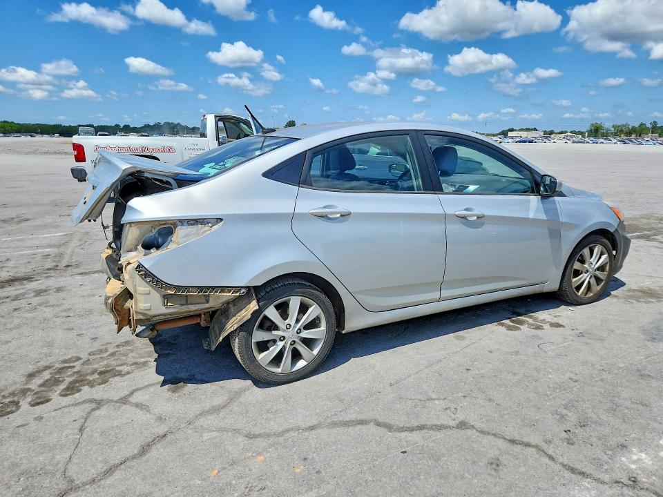 Продажа на аукционе авто 2014 Hyundai Accent, vin: KMHCU4AE1EU621052, номер лота: 66318596