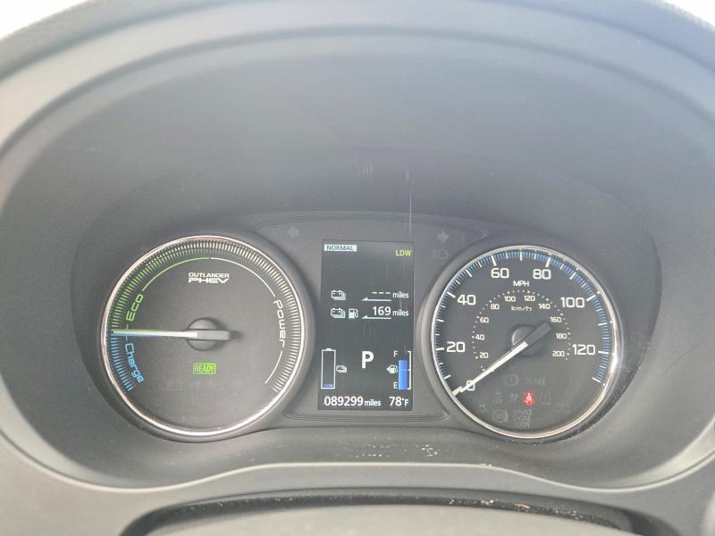 2018 Mitsubishi Outlander მანქანა იყიდება აუქციონზე, vin: JA4J24A55JZ051064, აუქციონის ნომერი: 65999576