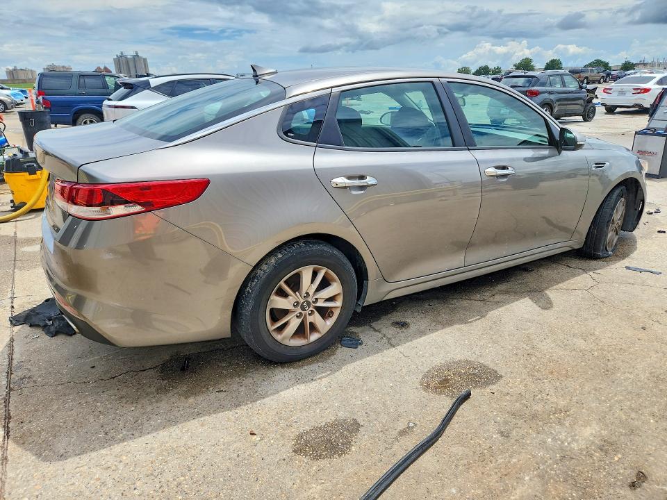 Aukcja sprzedaży 2018 Kia Optima, vin: 5XXGT4L32JG213938, numer aukcji: 67106936