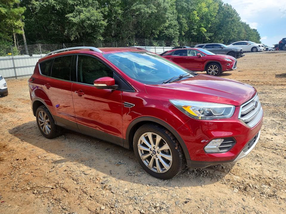 Продаж на аукціоні авто 2017 Ford Escape, vin: 1FMCU0JDXHUD48648, номер лоту: 64463246