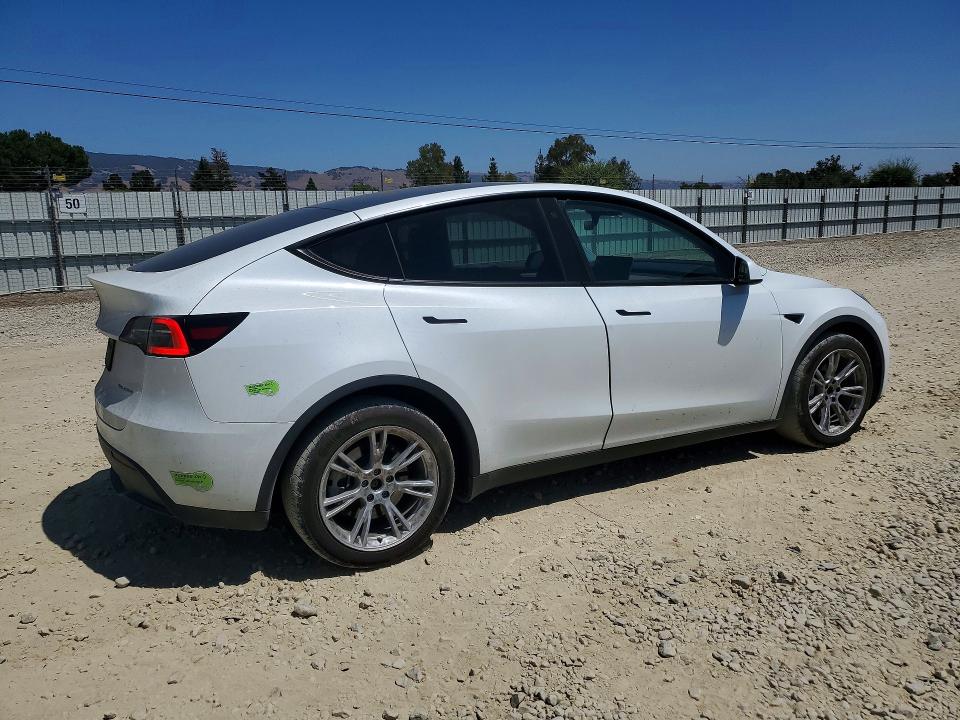 64311866 :رقم المزاد ، 7SAYGDEEXPF611162 vin ، 2023 Tesla Model Y مزاد بيع