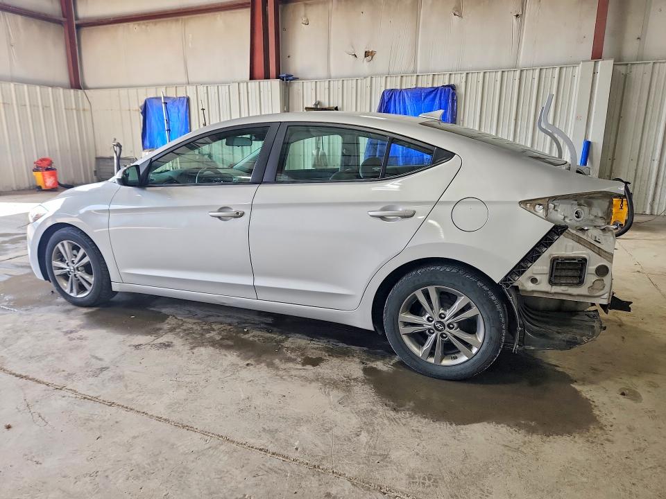 2017 Hyundai Elantra მანქანა იყიდება აუქციონზე, vin: KMHD84LF0HU243423, აუქციონის ნომერი: 64958416