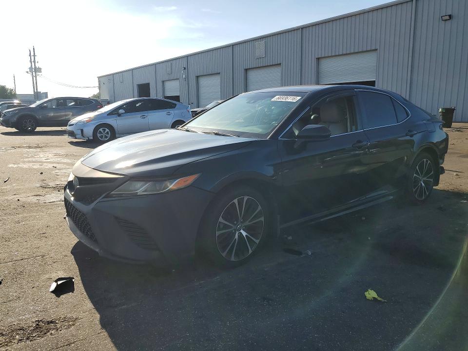 Продаж на аукціоні авто 2018 Toyota Camry, vin: 4T1B11HK1JU583587, номер лоту: 66936116