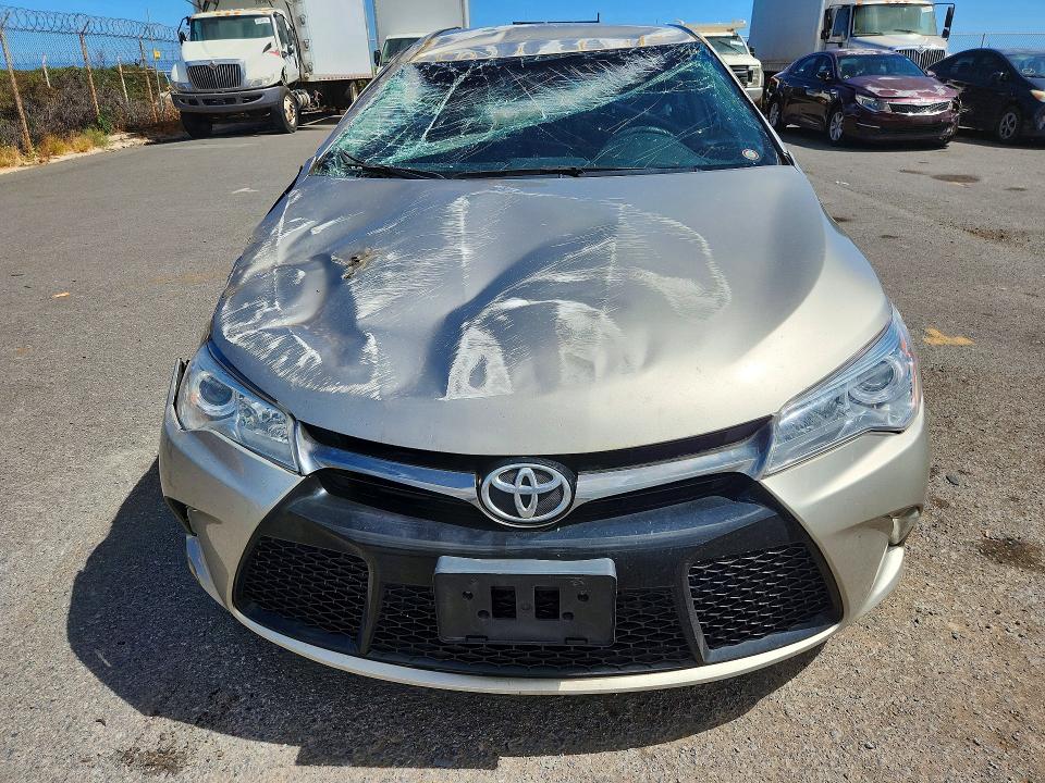 Aukcja sprzedaży 2015 Toyota Camry, vin: 4T1BF1FK8FU473924, numer aukcji: 63931806